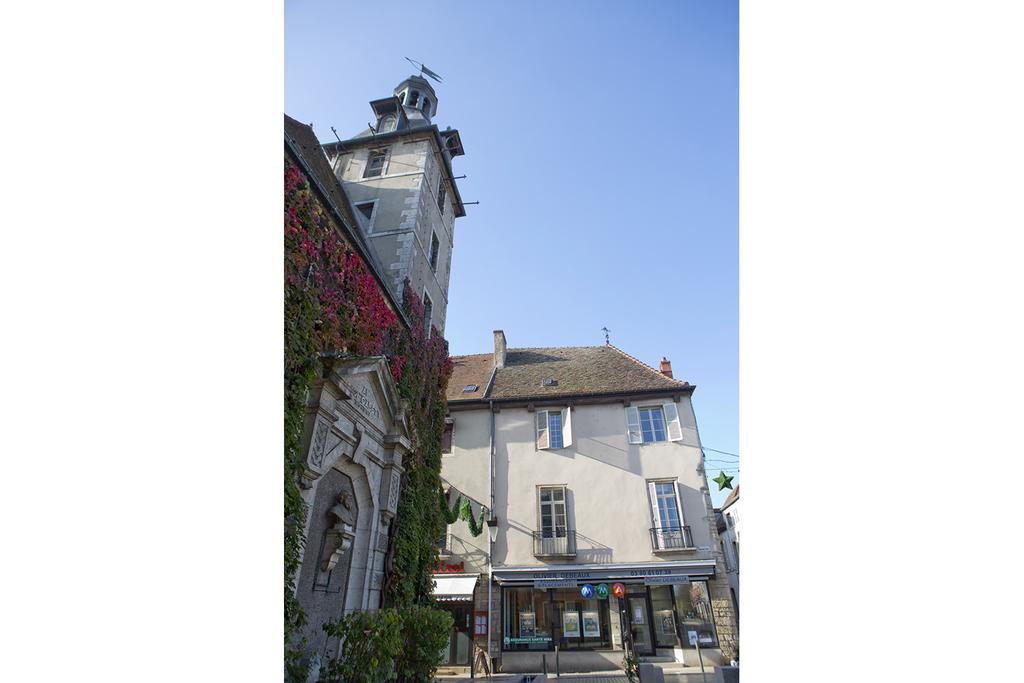 Gites Du Beffroi Нюи-Сен-Жорж Экстерьер фото